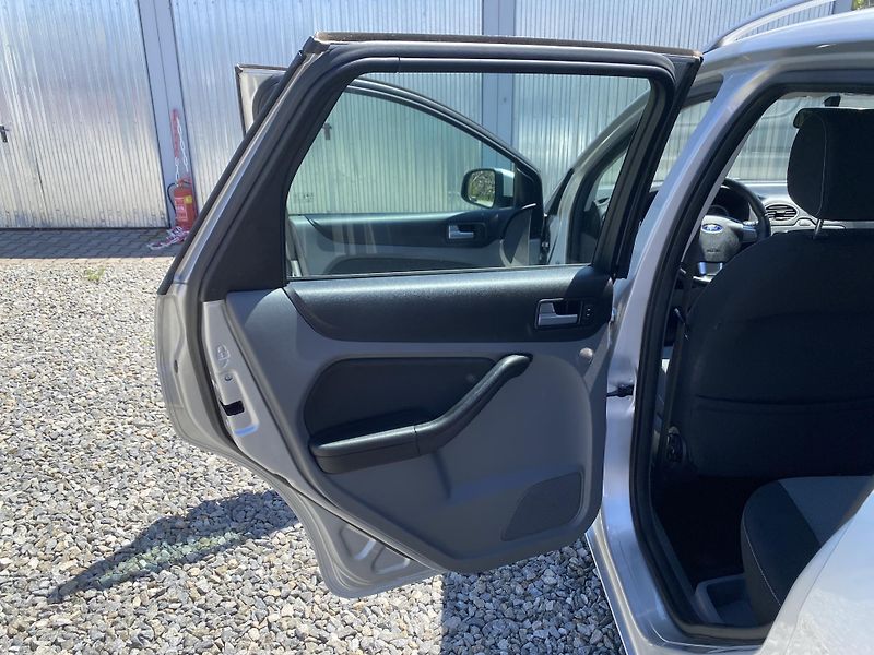 Ford Focus 1.6 TDCi 90PS KOMBI STK  - fotka 99 z 151