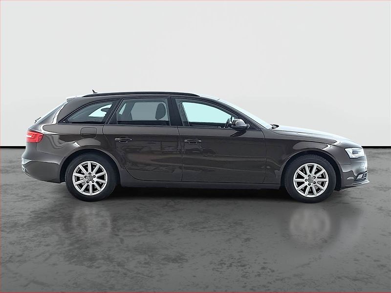 Audi A4 (2013) 2.0 TDI, Automat, Bi-Xenony - fotka 6 z 20