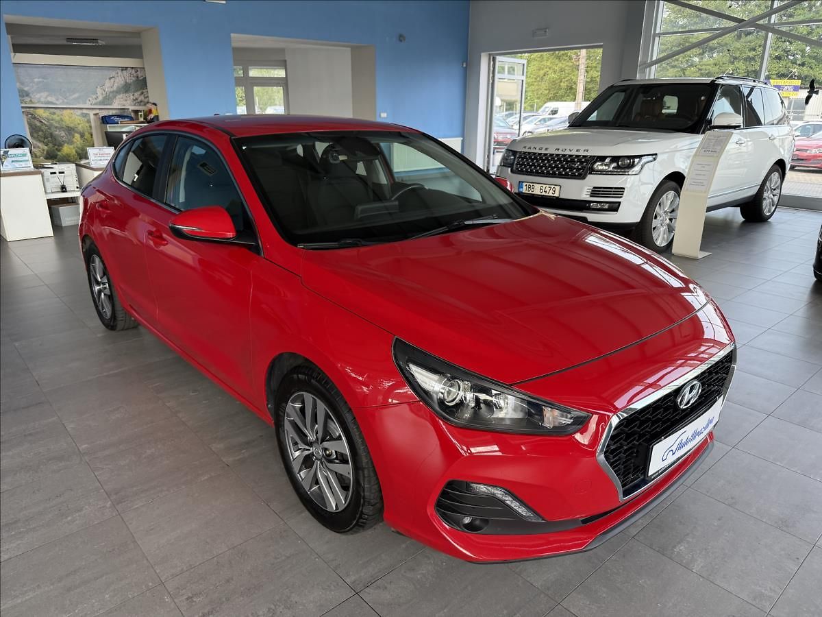 Hyundai i30 1,4   FASTBACK,1.MAJ,ČP,SERVIS