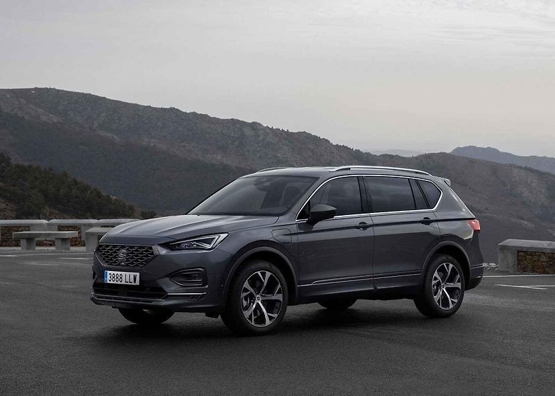 Modely Toyoty jsou nyní k mání s velkými slevami. Například kupující Corolly Sedan můžou ušetřit 130 000 Kč