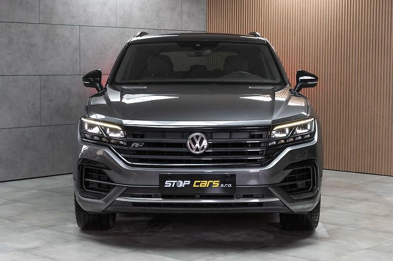 Volkswagen Touareg 3.0TDI R-LINE*TAŽNÉ*WEBASTO*ČR - fotka 2 z 49