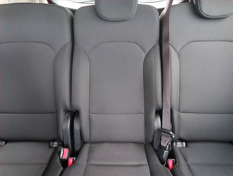Kia Carens (2014) 1.6 GDI, Serv.kniha, Tempomat - fotka 10 z 13