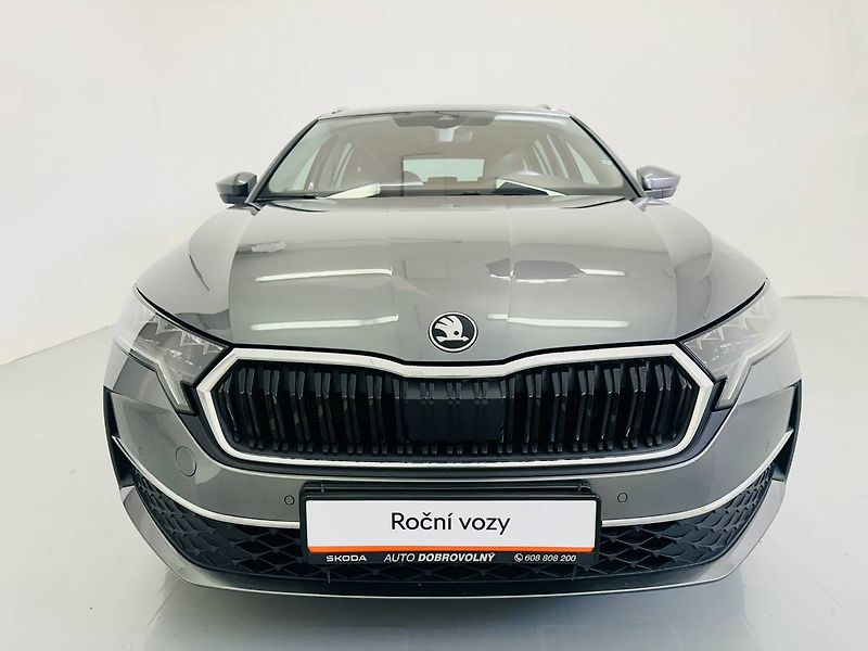 Škoda Octavia Combi Top Selection 2,0 TDI/11 - fotka 4 z 35