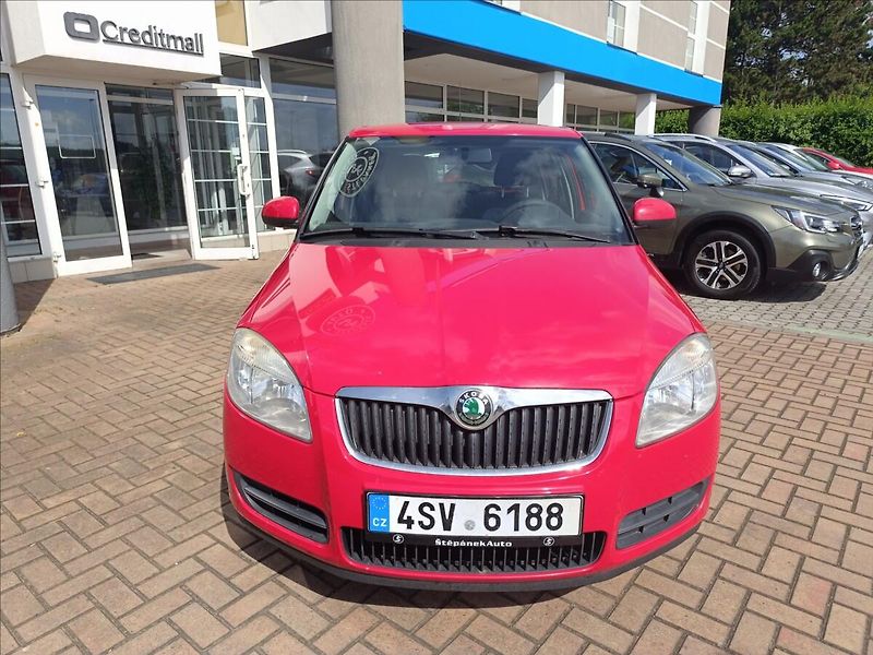 Škoda Fabia 1,2 HTP Ambition STÁLE U NÁS - fotka 3 z 17