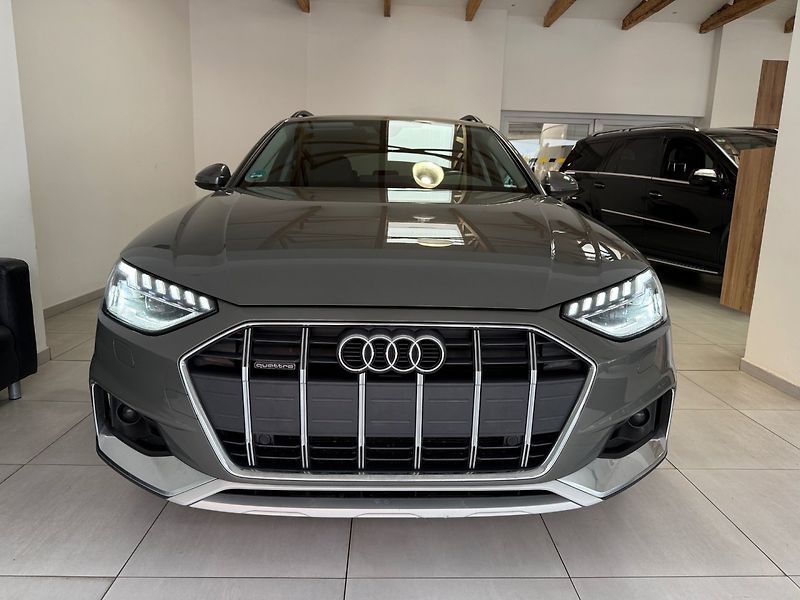 Audi A4 Allroad (2023) 3.0 TDI Quattro 210 kW - fotka 2 z 31