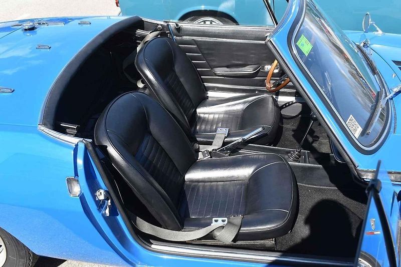 Ve Španělsku jsme mohli zkoušet historické modely Seatu
