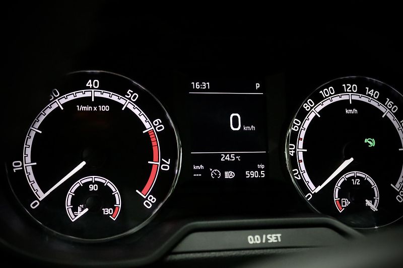 Škoda Octavia 3 FL Combi 1.8 TSI 132 kW DSG - fotka 23 z 38
