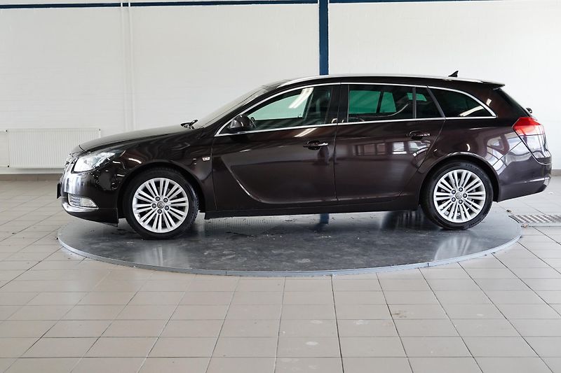 Opel Insignia - fotka 3 z 22