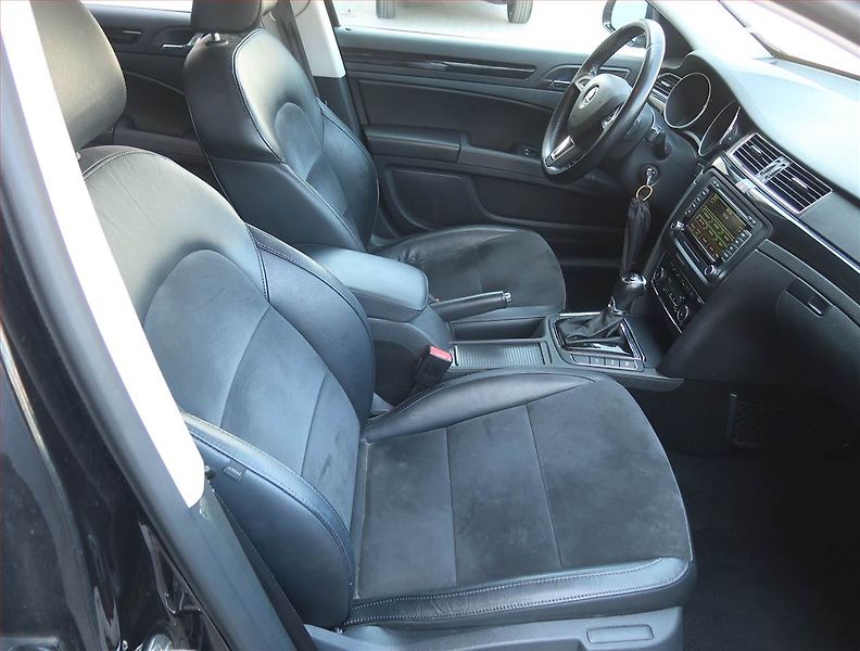 Škoda Superb (2014) 2.0 TDI, Automat, Navi, Xenony - fotka 9 z 21