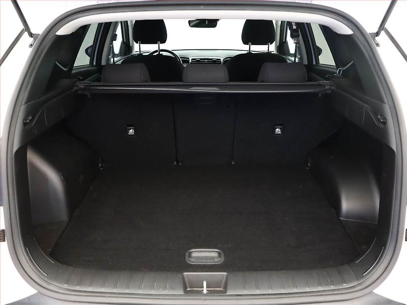 Hyundai Tucson (2021) 1.6 T-GDI - fotka 12 z 18