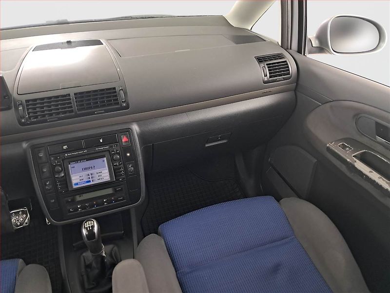 Volkswagen Sharan (2004) 1.9 TDI, po STK, Tažné - fotka 8 z 15