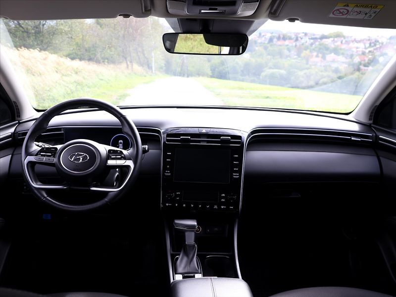 Hyundai Tucson 1,6 T-GDI 110 kW Smart Aut. DP - fotka 15 z 33