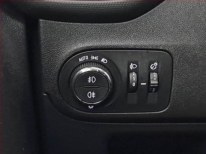 Opel Crossland X (2022) 1.2 Turbo, Automat, Serv.kniha - fotka 21 z 21