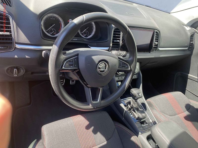 Škoda Karoq (2017) 1.5 TSi, Style, DSG, LED - fotka 13 z 18