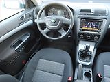 Škoda Octavia (2011) Ambiente 1.6 TDI, Tempomat - náhled 7