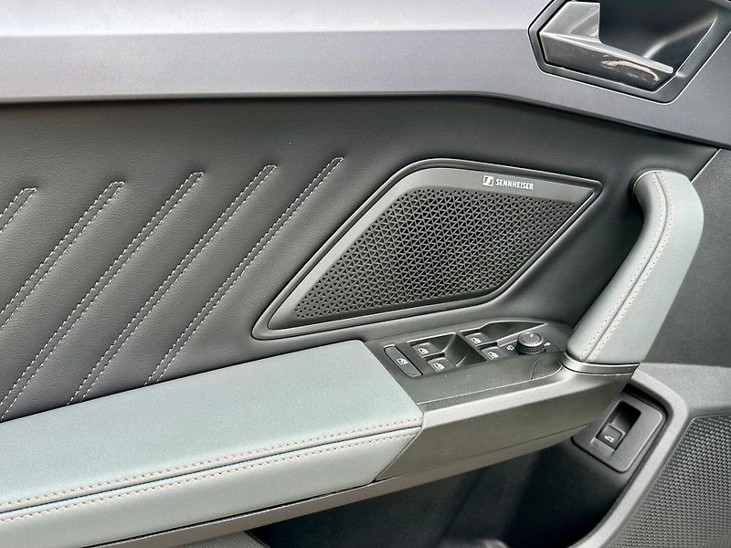 Cupra Leon (2025) VZ 2.0TSI 245kW EXTREME - fotka 25 z 38