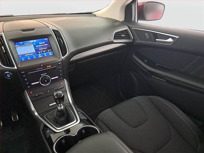Ford Edge (2016) ST-Line 2.0 TDCI, 4X4, Navi - fotka 8 z 18
