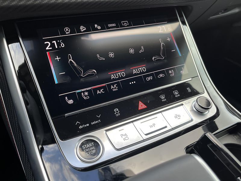Audi Q8 (2025) TFSI quattro - fotka 20 z 26