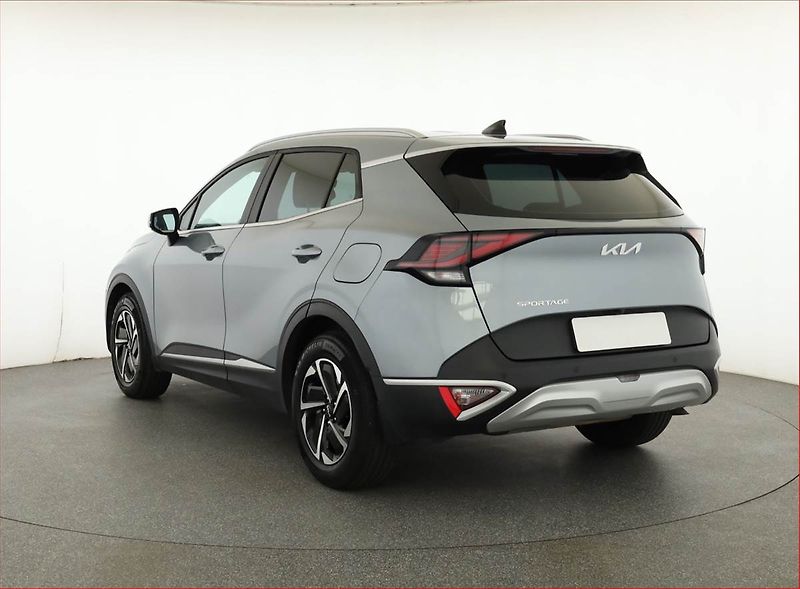 Kia Sportage (2022) Exclusive 1.6 T-GDI MHEV - fotka 4 z 19