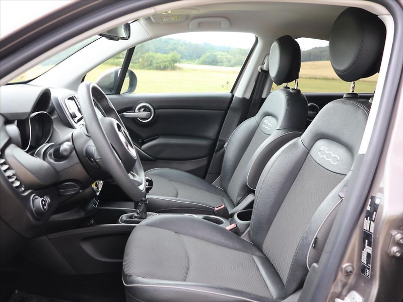 Fiat 500X 2,0 MJet 103kW 4x4 Aut.klima - fotka 11 z 35