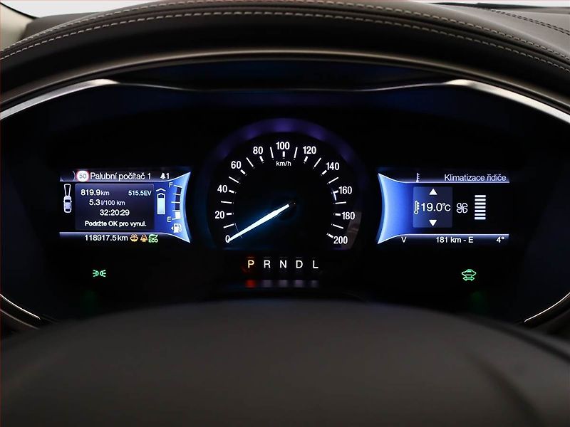 Ford Mondeo (2018) Vignale 2.0 Hybrid, Automat - fotka 9 z 18