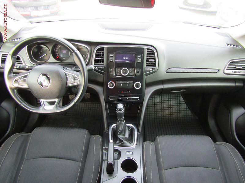 Renault Mégane (2019) 1.3 i, ČR, AC, temp - fotka 8 z 15