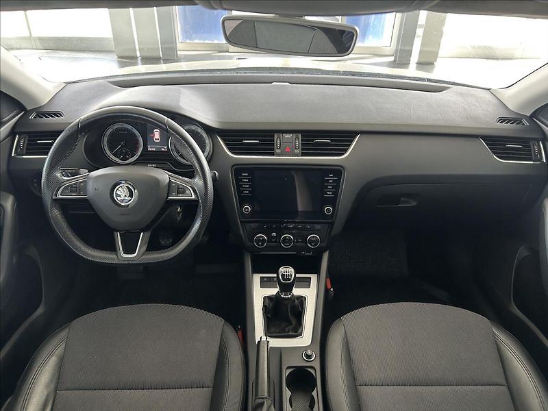 Škoda Octavia 1,0   TSI 85kW,TAŽNÉ,NAVIGACE - fotka 8 z 27