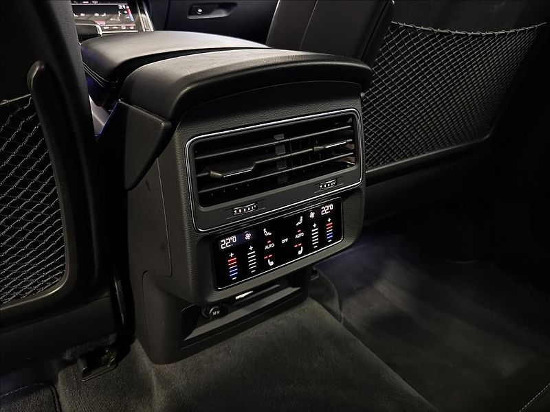 Audi SQ8 COMPETITION PLUS ČR 1.MAJ - fotka 37 z 50