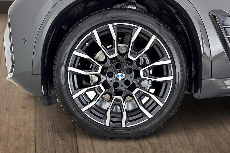 BMW X5 xDrive30d - fotka 28 z 28