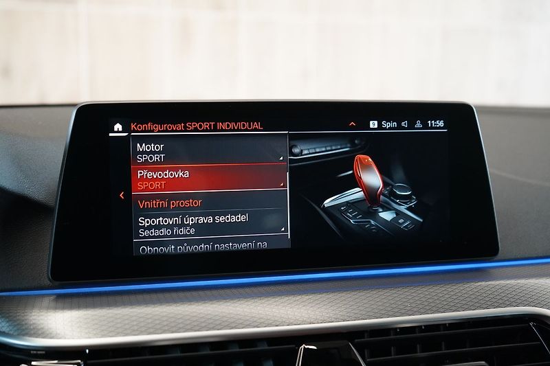 BMW Řada 5 540d xDrive, Tažné, Ventilace - fotka 31 z 49