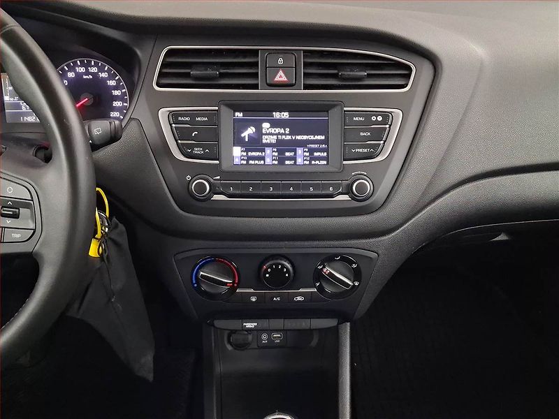 Hyundai i20 (2019) 1.2, ČR,1.maj, Serv.kniha - fotka 12 z 17