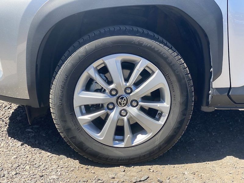Toyota Yaris Cross 1.5HSD, ČR-1m, Comfort, DPH - fotka 10 z 14
