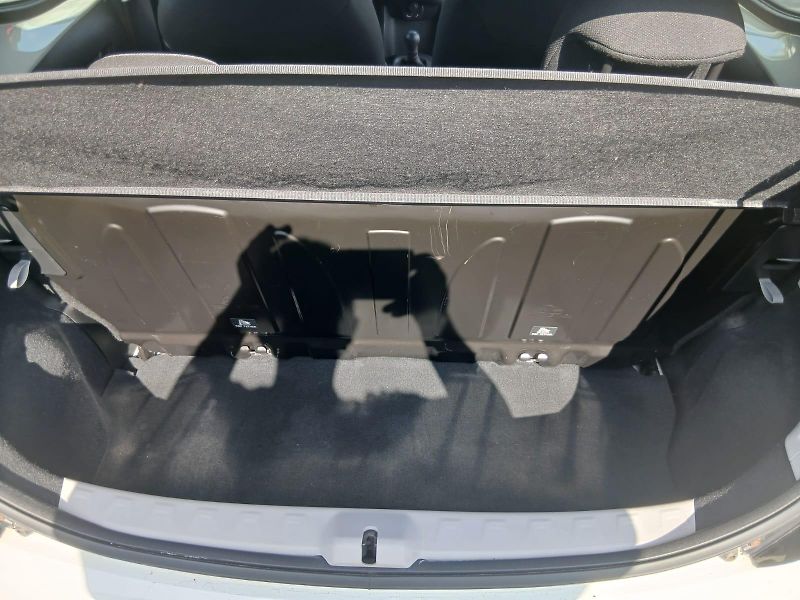 Toyota Aygo 1.0, 51 kW, klima - fotka 35 z 38