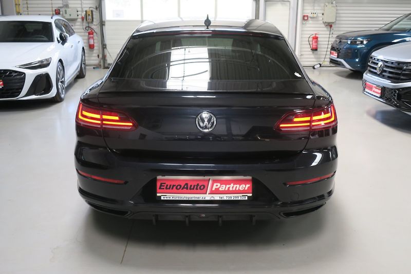 Volkswagen Arteon (2020) 2.0 TDI BMT 140kW DSG Elegance - fotka 3 z 50