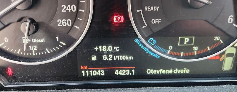 BMW X1 (2016) 2,0d ČR AUTOMAT LED TAŽNÉ - fotka 24 z 49