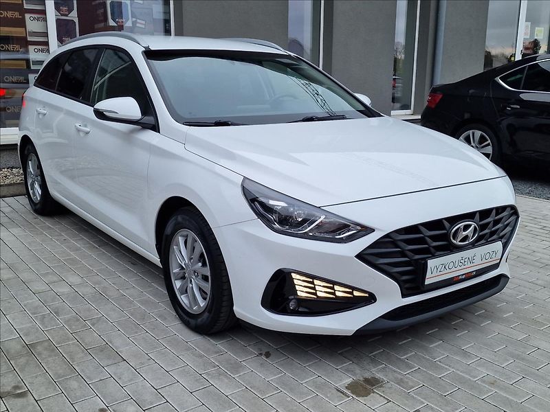 Hyundai i30 1.0 T-Gdi Comfort,ČR,1.Maj - fotka 3 z 47