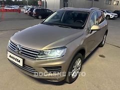 Volkswagen Touareg (2017) 3.0 TDi 4x4, servis.kniha, AT - fotografie inzerátu