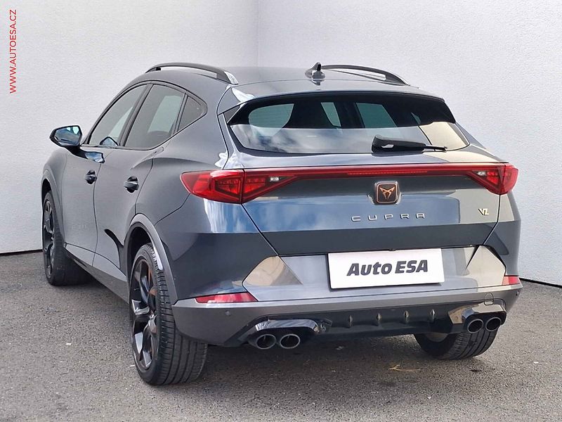Cupra Formentor (2022) 2.0 TSi 4DRIVE, AT, LED, TZ - fotka 6 z 20