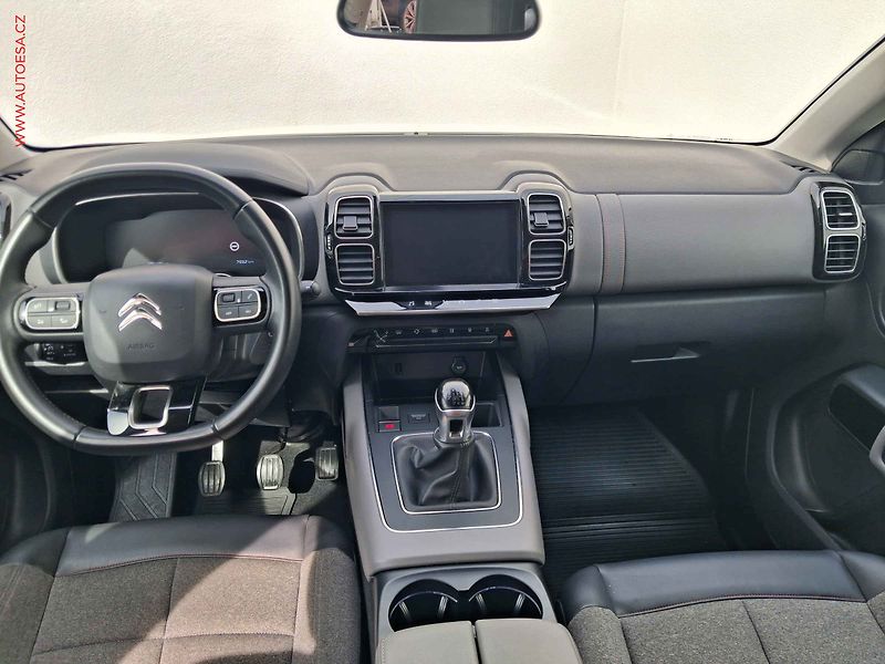Citroën C5 Aircross (2019) 1.2 PT, Feel, navi, kamera - fotka 8 z 17