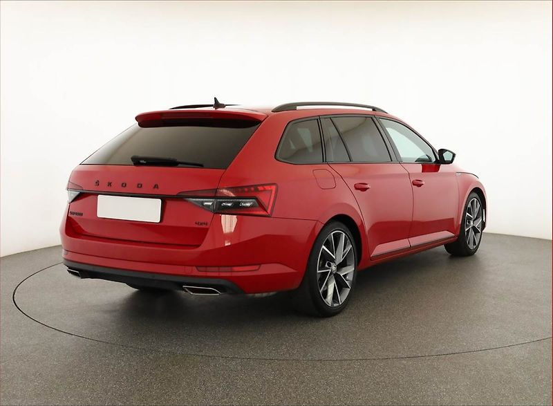 Škoda Superb (2021) Sportline 2.0 TSI - fotka 5 z 21