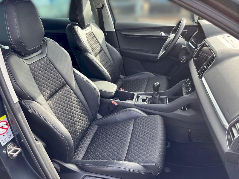 Škoda Karoq (2018) STYLE TSI 1.5/110KW 6MP - fotka 23 z 34