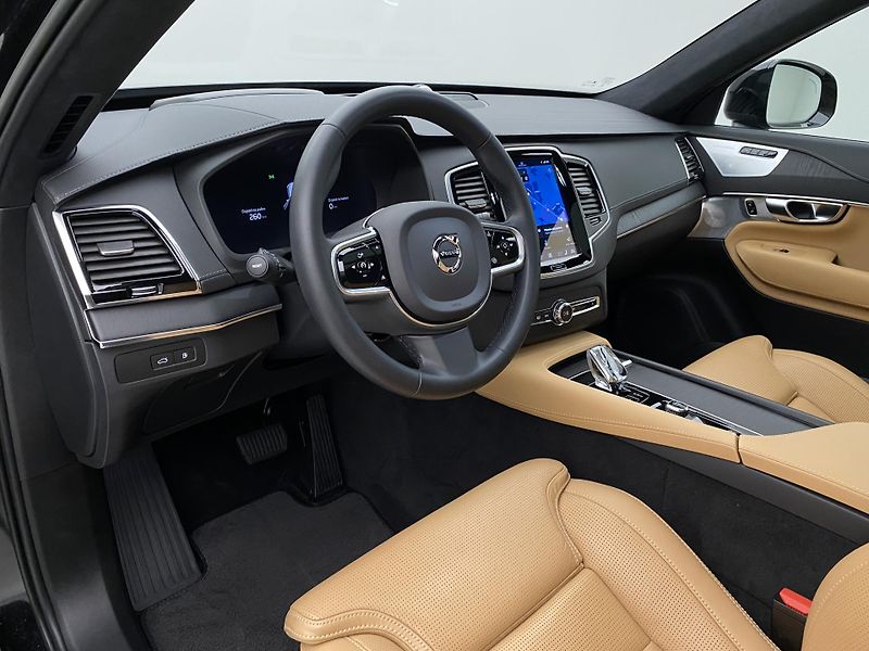 Volvo XC90 T8 AWD RECHARGE REZERVACE - fotka 4 z 74