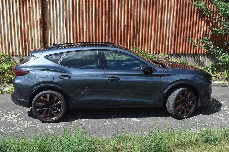 Cupra Formentor má po modernizaci docela výrazně změněnou příď