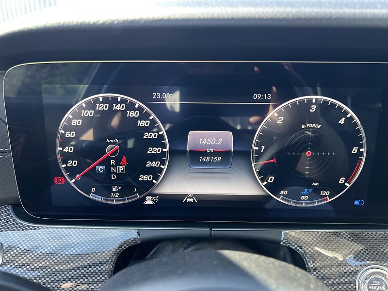 Mercedes-Benz Třídy E 400d 4 Matic vzduch plná výbav - fotka 20 z 29