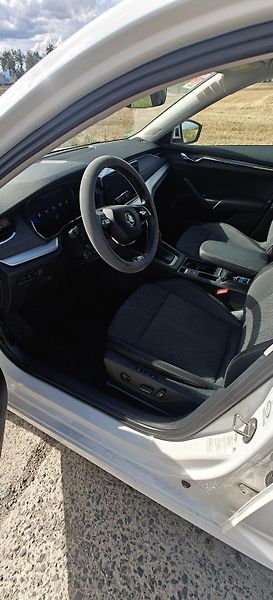Škoda Octavia (2020) FIRST EDITION 4, 2.0 TDI, 85kw - fotka 7 z 18