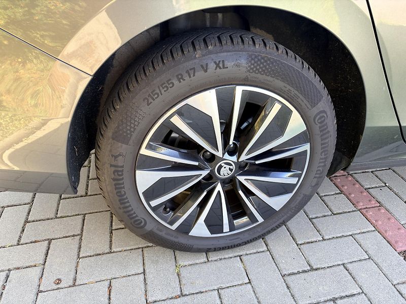 Škoda Superb SELECTION 2.0TDI 110KW DSG LED - fotka 13 z 68