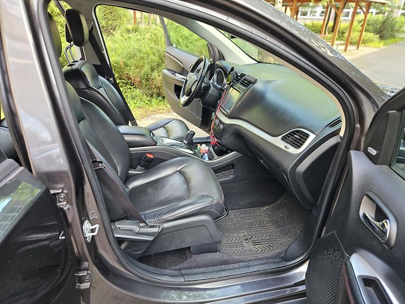 Dodge Journey (2017) GT 3,6 V6 AWD LPG 7 míst - fotka 15 z 24