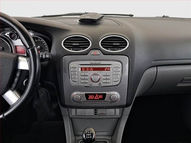 Ford Focus (2009) 1.6 TDCi, po STK, Klima - fotka 12 z 18