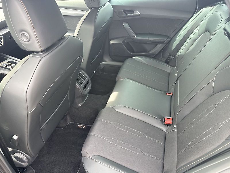 Cupra Formentor (2026) 1.5 eTSI DSG - fotka 8 z 33