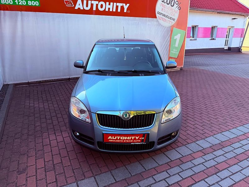 Škoda Fabia 1.6 16V Elegance, ČR, 1.Maj - fotka 2 z 23